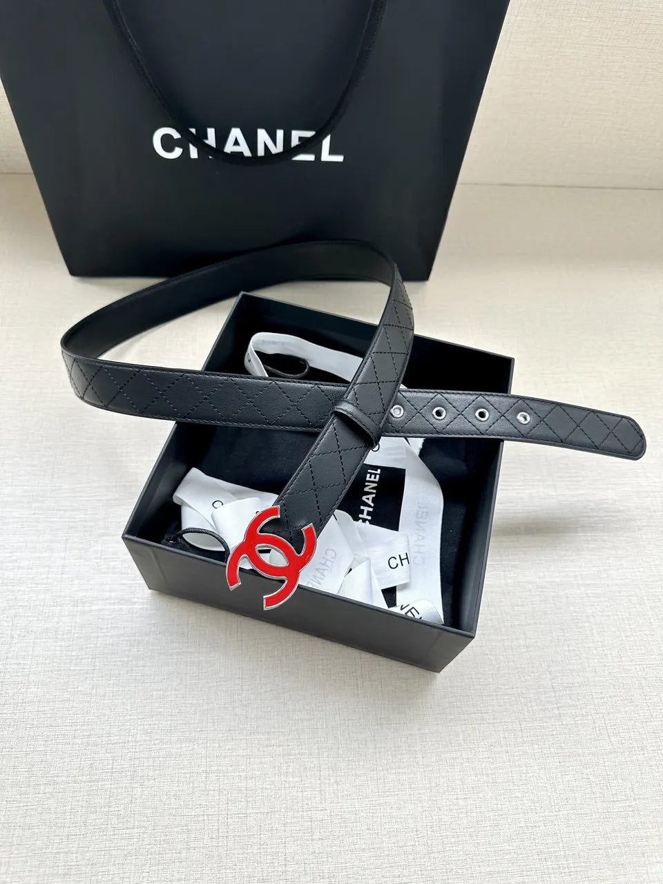 red Chanel Quilted Black Leather Belt - Hình 4