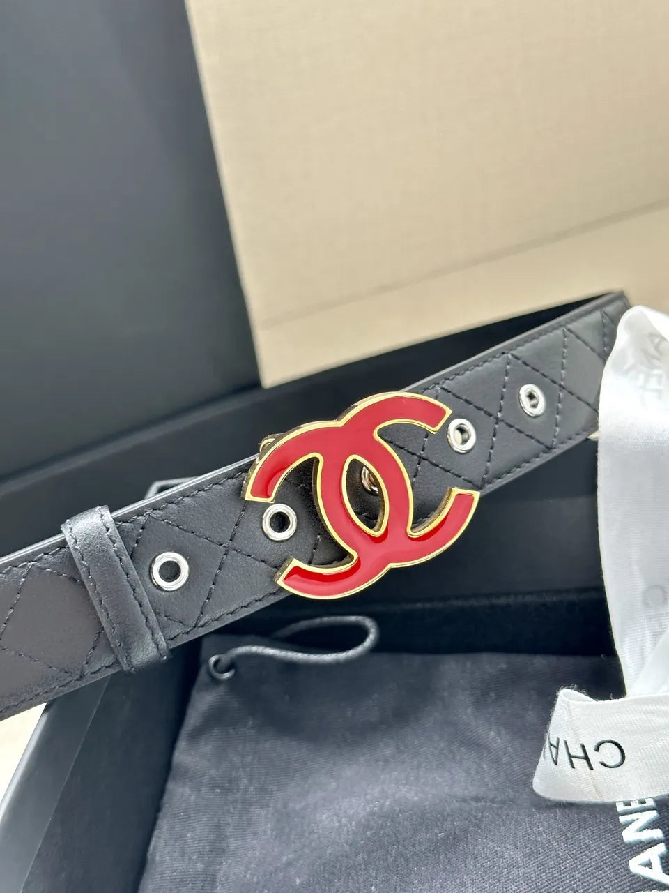 red Chanel Quilted Black Leather Belt - Hình 8