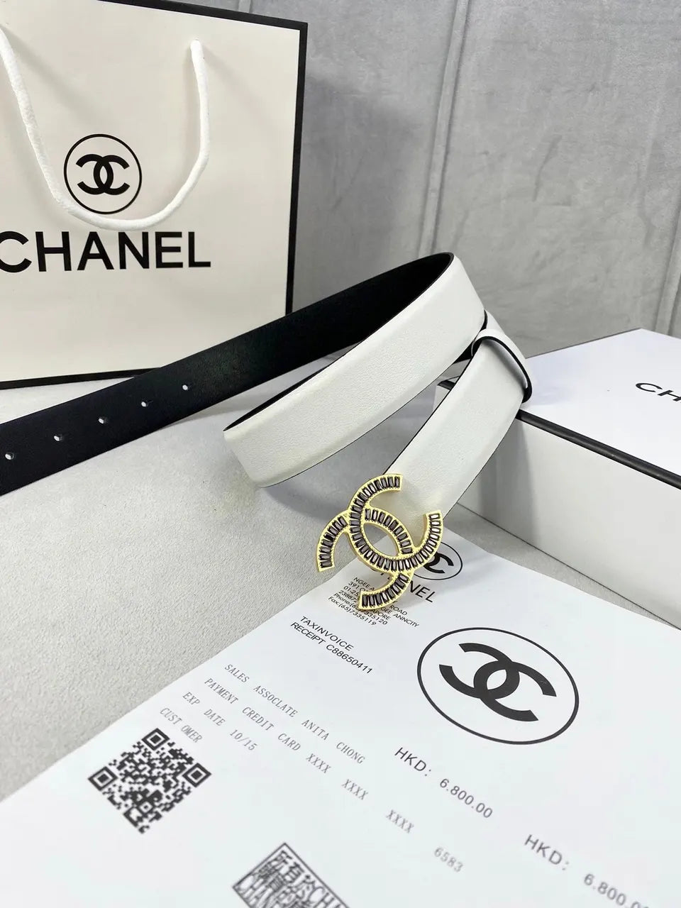 gold crystal Chanel White Leather Belt - Hình 2