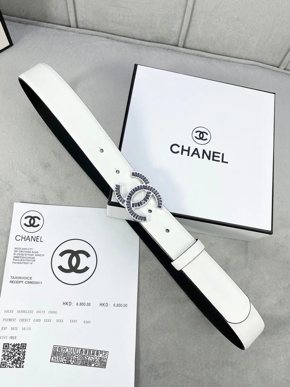 gold crystal Chanel White Leather Belt - Hình 5