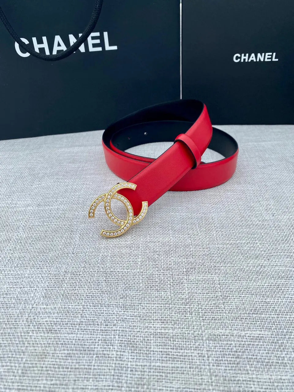 golden Chanel Red Leather Belt - Hình 2