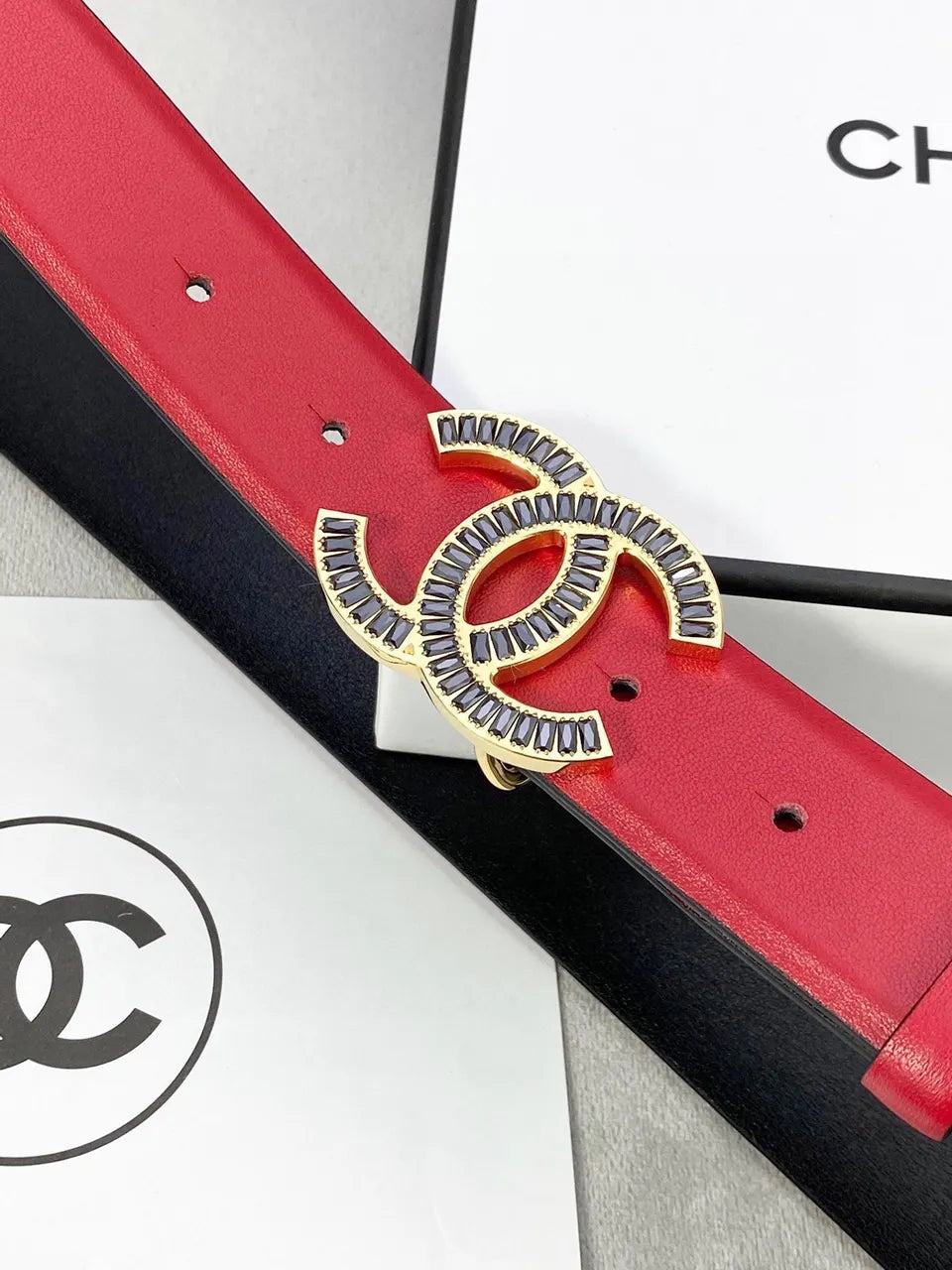 Chanel Red Leather Crystal Belt - Hình 8