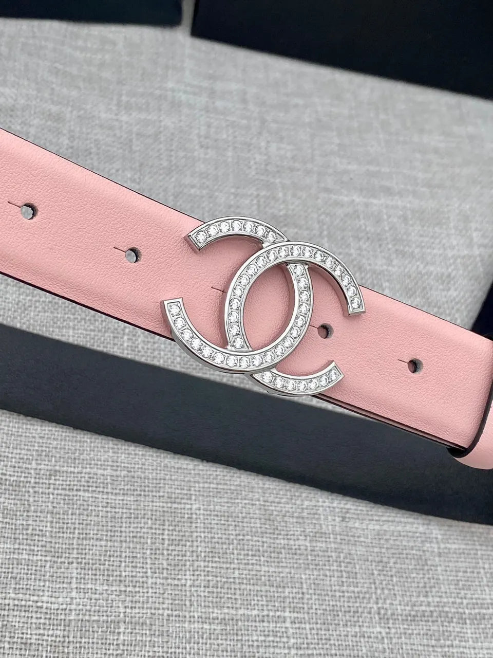 crystal Chanel Pink Leather Belt - Hình 8
