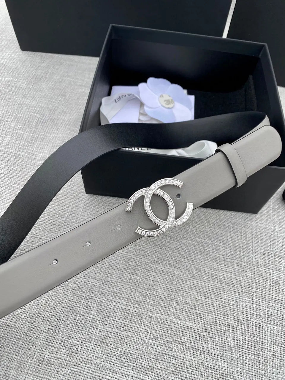 Chanel Gray Crystal CC Belt - Hình 6