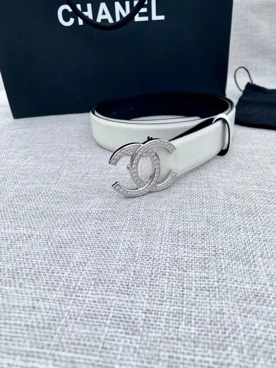 Chanel Off-White Leather Belt - Hình 2