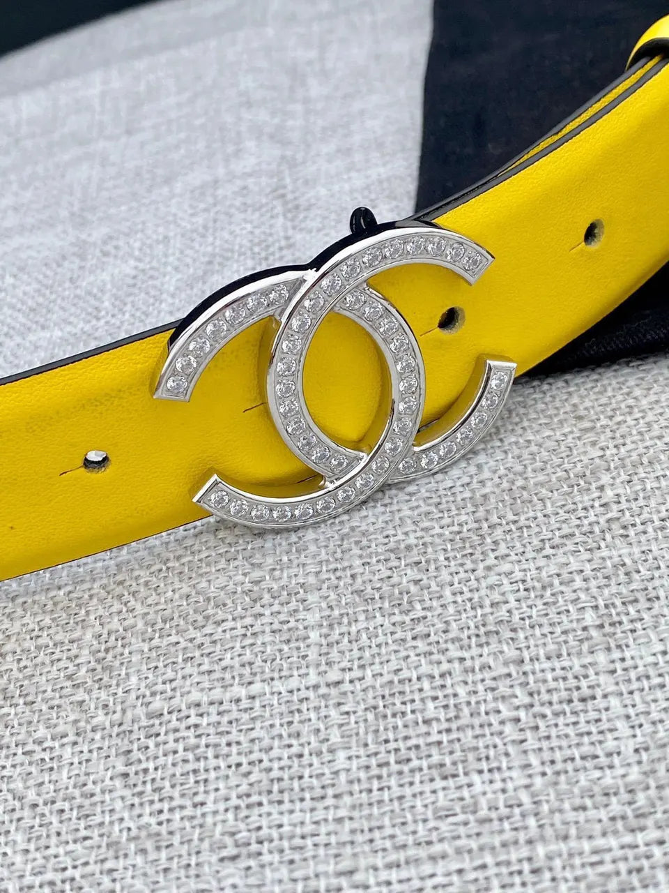 Chanel Yellow Leather Crystal Belt - Hình 7