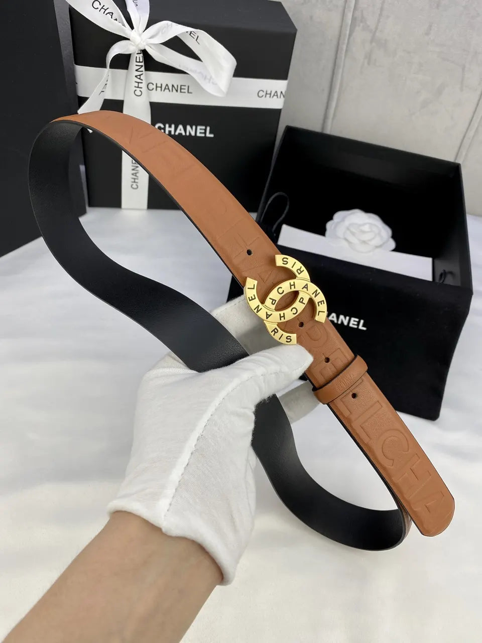 gold Chanel Caramel Leather Belt