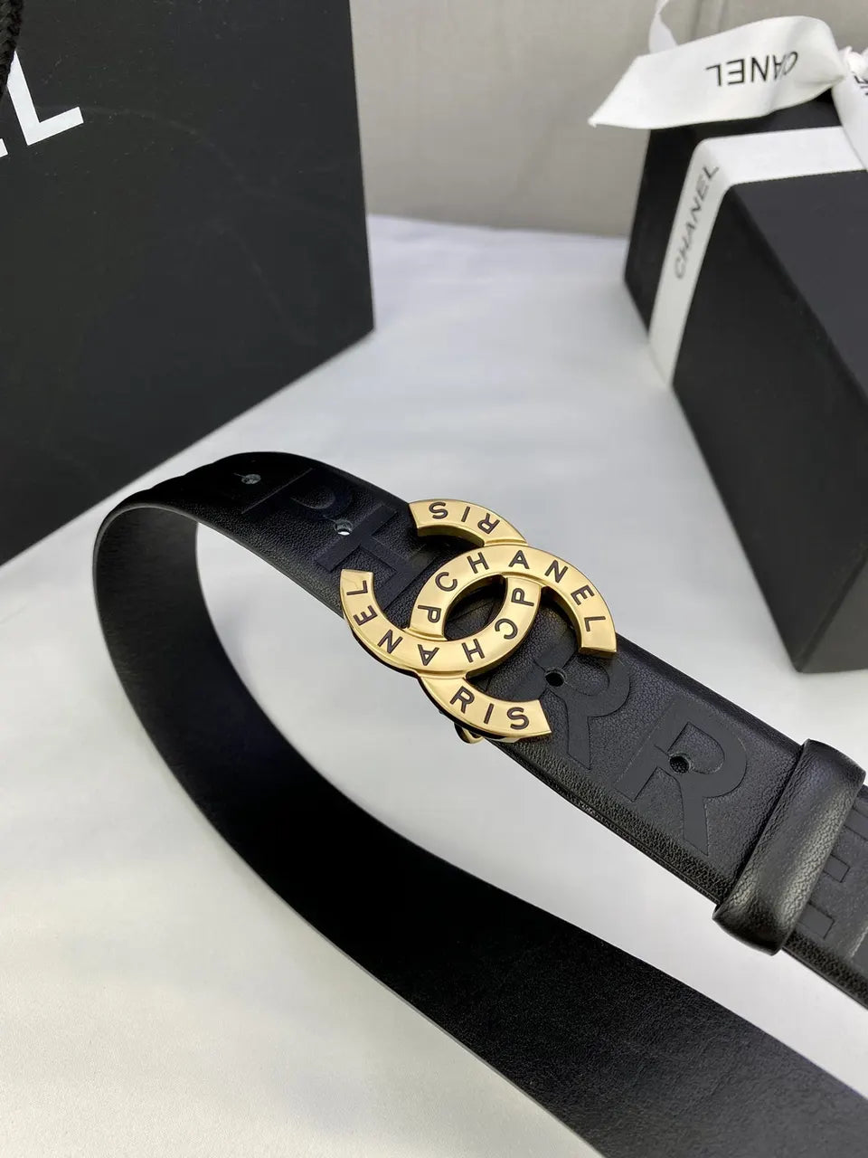 Chanel Embossed Black Leather Belt - Hình 5