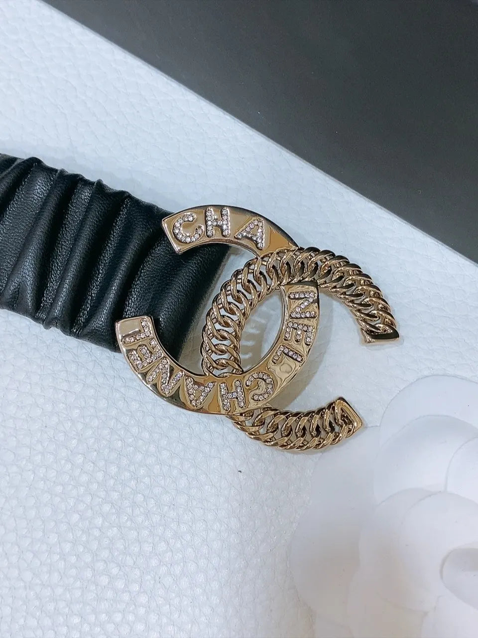 crystal Chanel Black Ruched Leather Belt - Hình 3