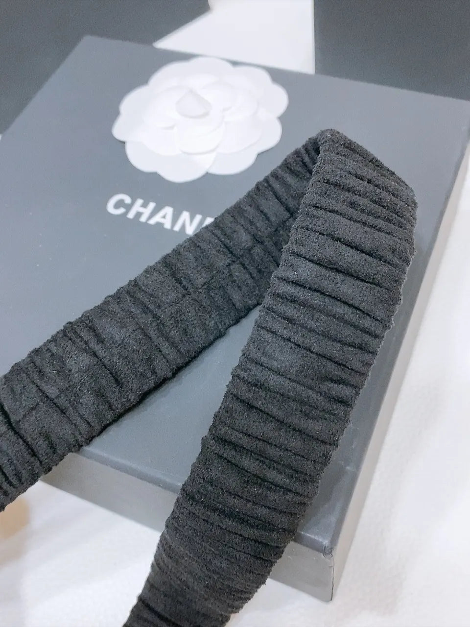 golden Chanel Black Velvet Belt - Hình 4
