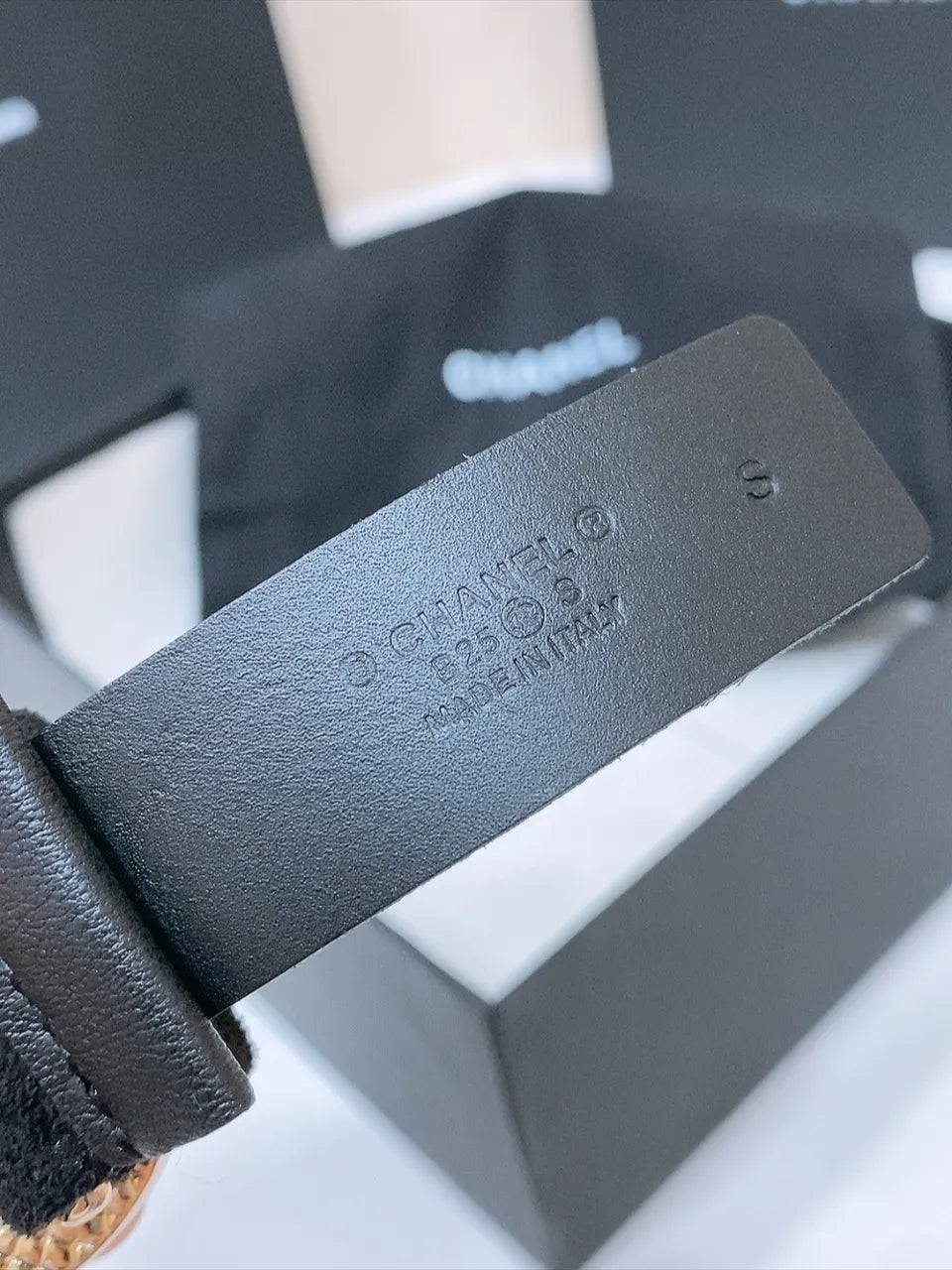 golden Chanel Black Velvet Belt - Hình 5