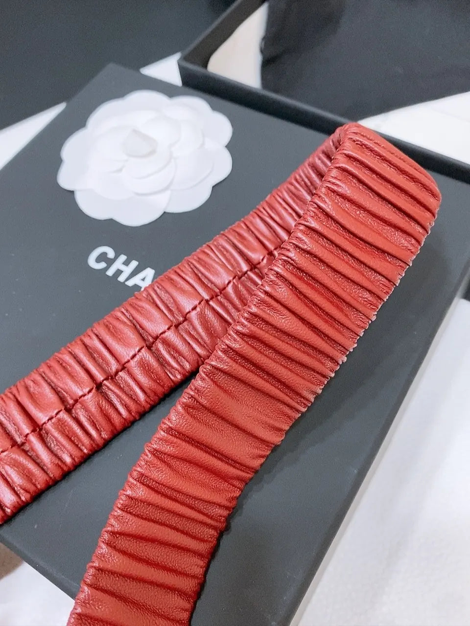 gold Chanel Burgundy Ruched Leather Belt - Hình 6