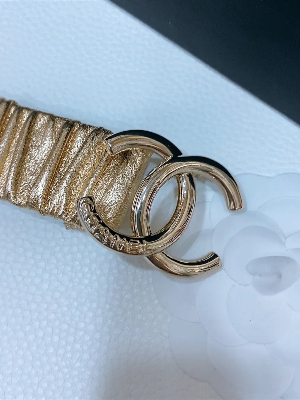 Chanel Gold Ruched Fabric Belt - Hình 3