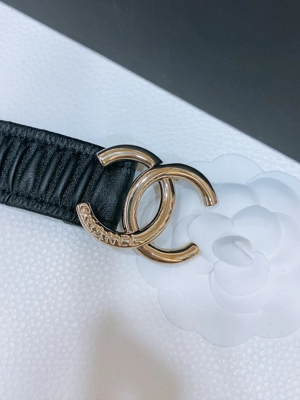 gold Chanel Black Ruched Belt - Hình 3