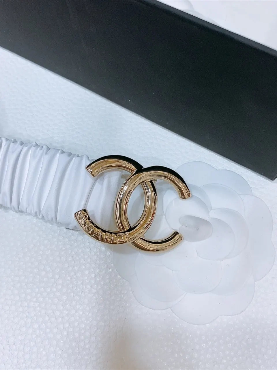 gold Chanel White Ruched Belt - Hình 3