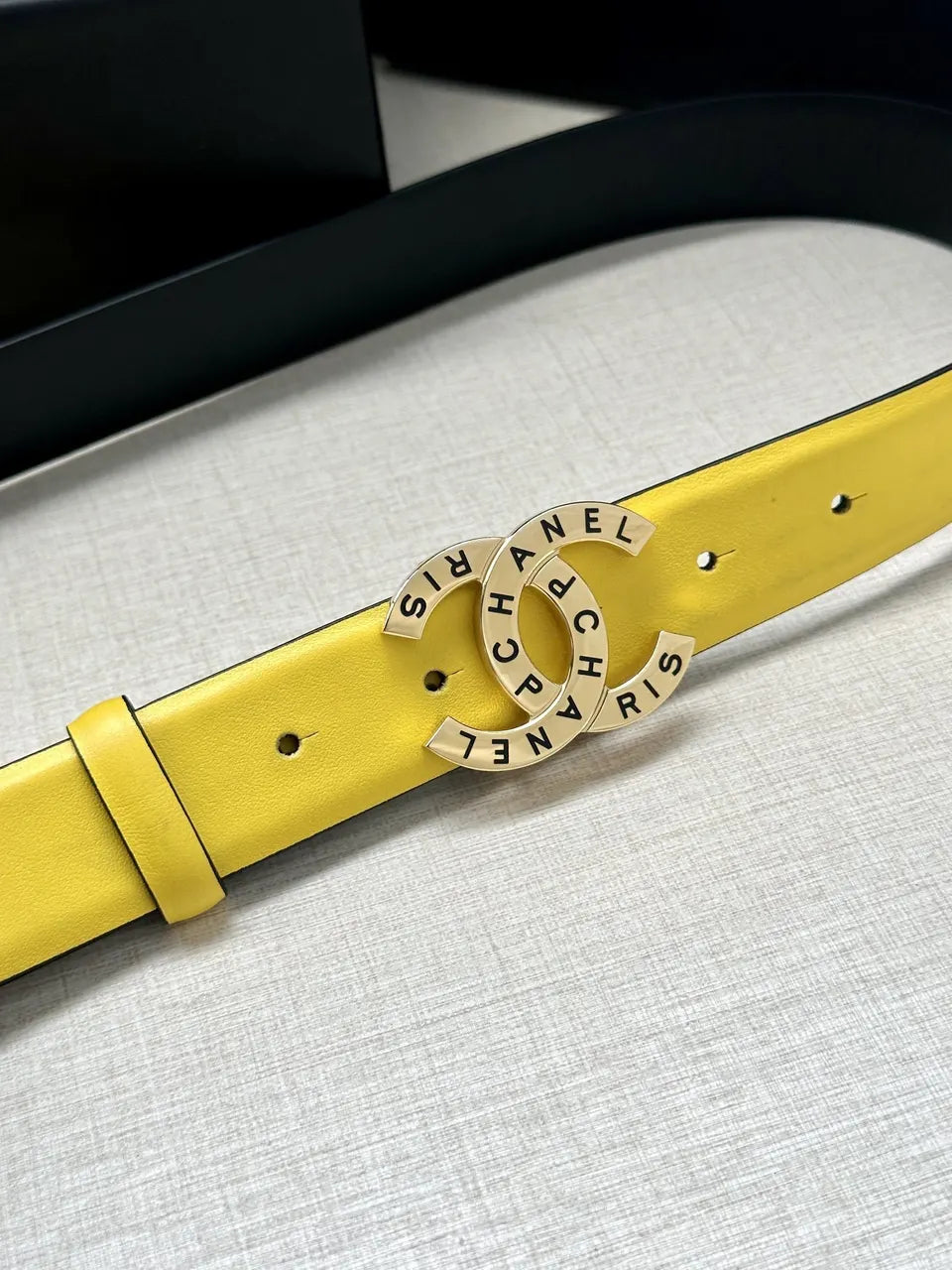 silver Chanel Yellow Leather Belt - Hình 7