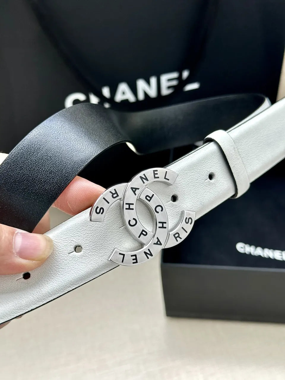 Chanel Reversible Leather Belt - Hình 4