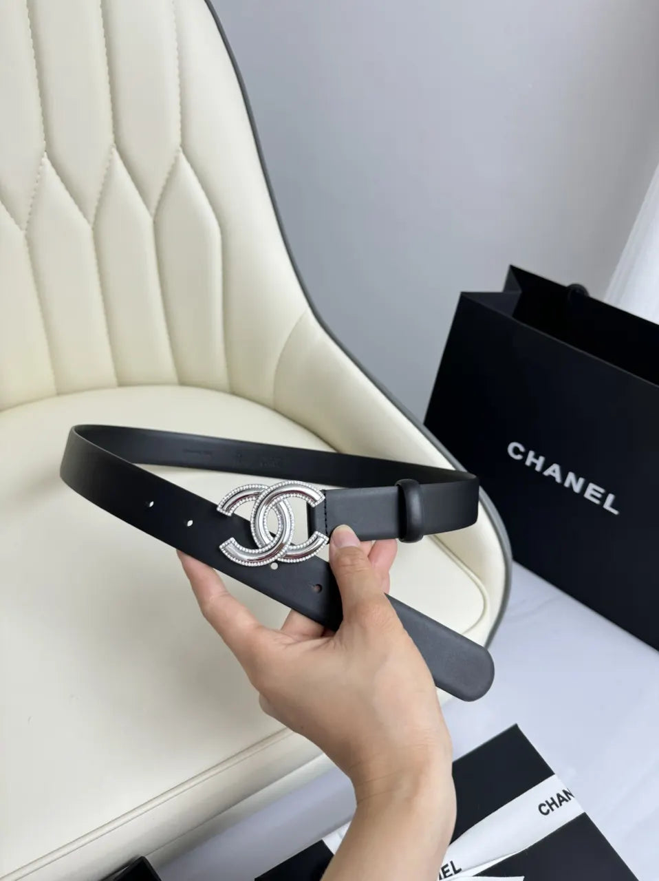 Chanel Pavé Crystal CC Belt - Hình 2