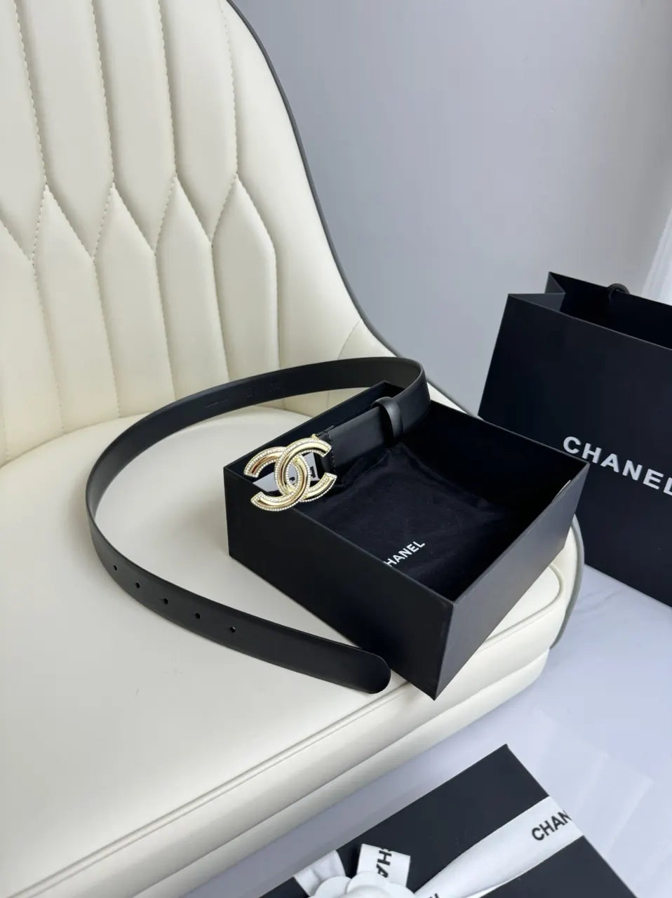 Chanel Black Leather Belt Paved CC - Hình 2