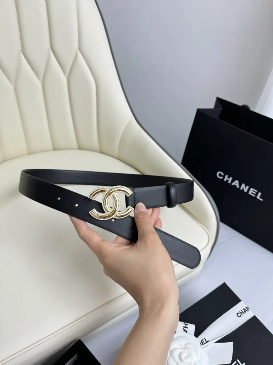 Chanel Black Leather Belt Paved CC - Hình 3