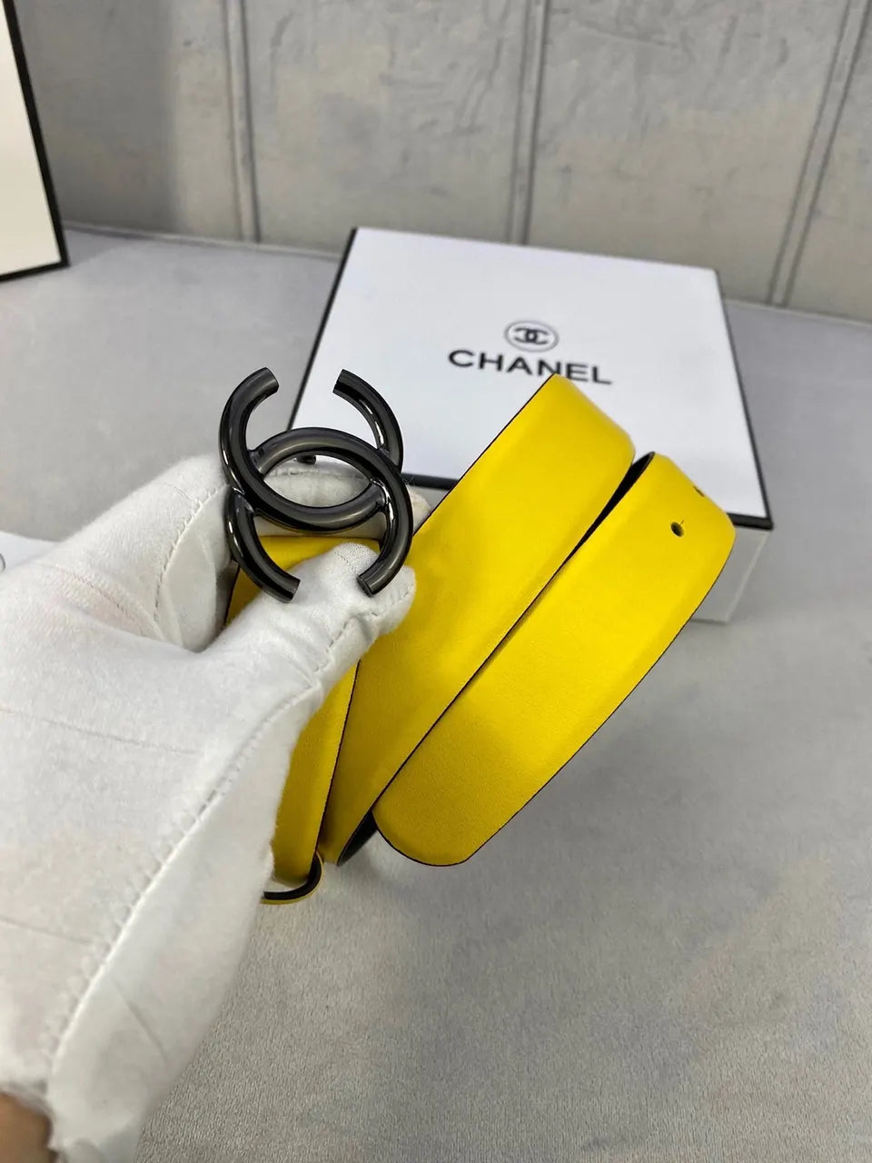 black Chanel Yellow Leather Belt - Hình 2