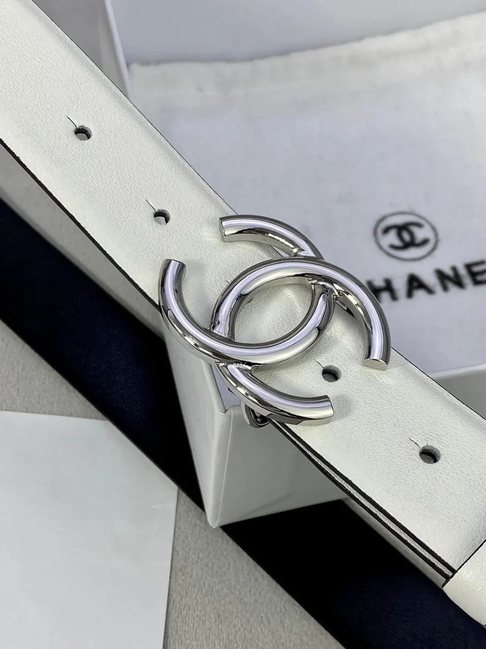 black Chanel White Leather Belt - Hình 3