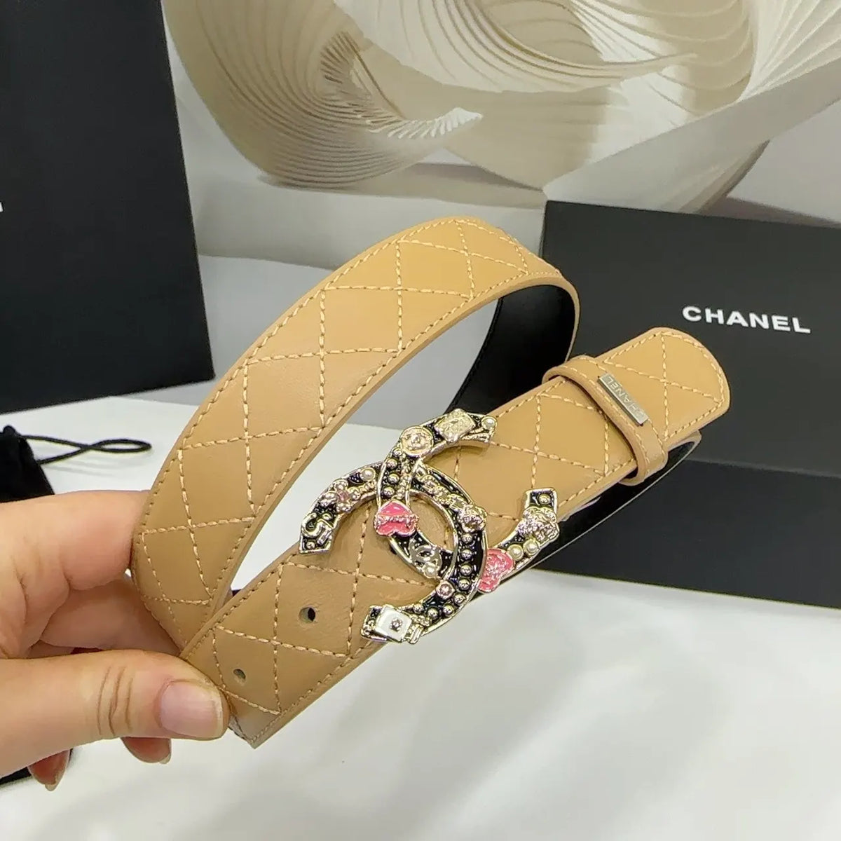 floral Chanel Beige Quilted Leather Belt - Hình 3