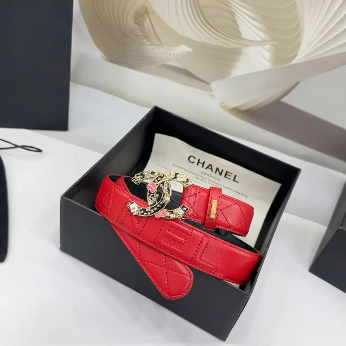 Chanel Quilted Red Leather Belt - Hình 3