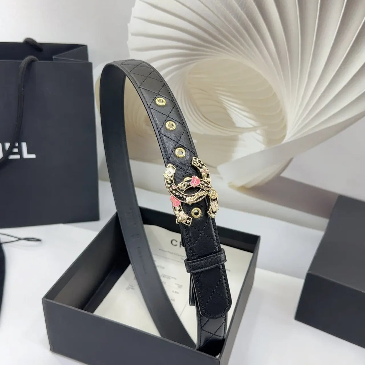 floral Chanel Black Quilted Belt - Hình 2