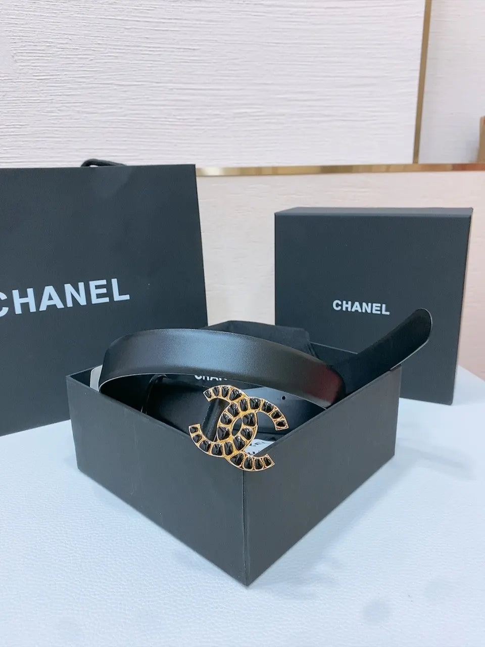 Chanel Black Leather Belt Gold Hollow - Hình 2