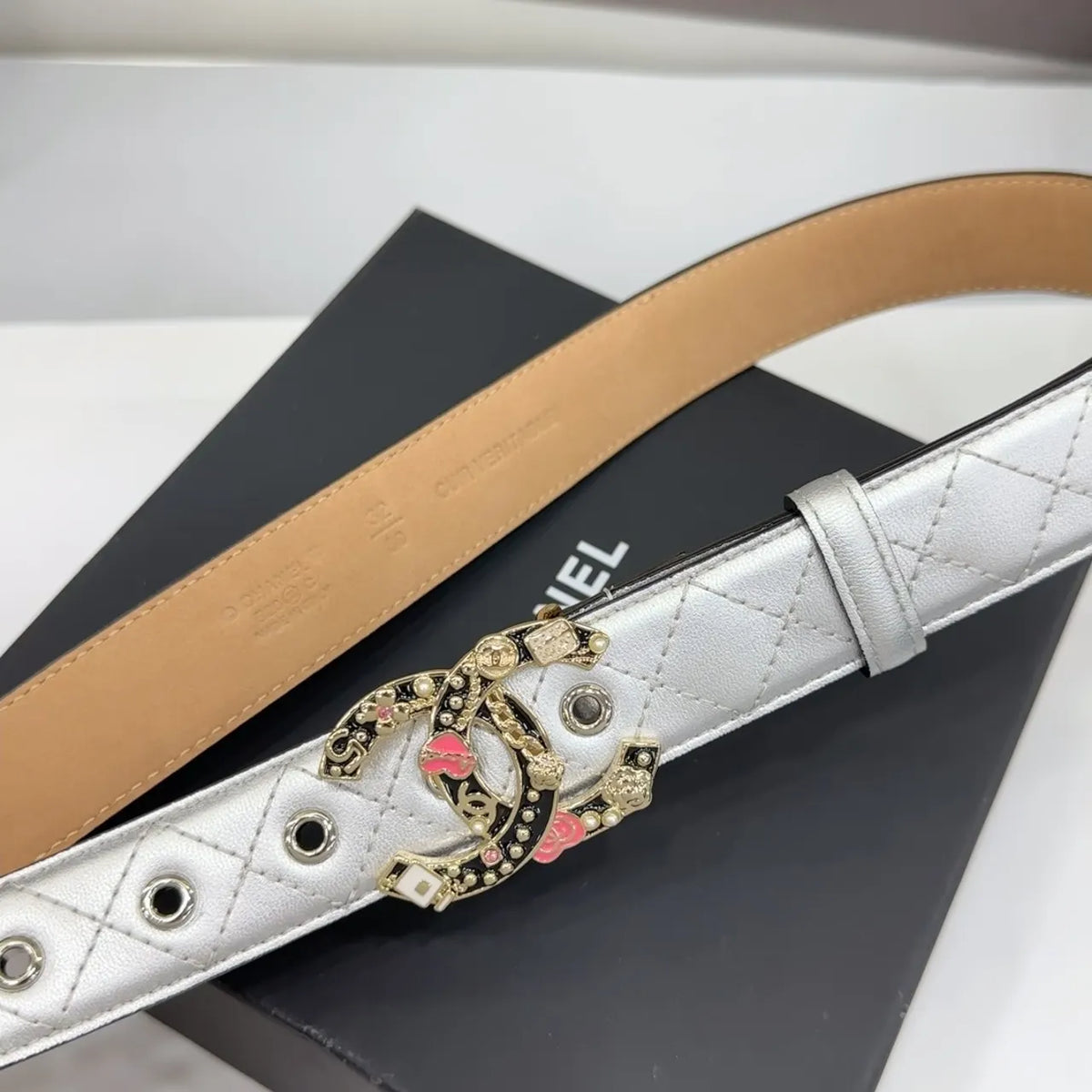 Chanel Silver Quilted Belt - Hình 7