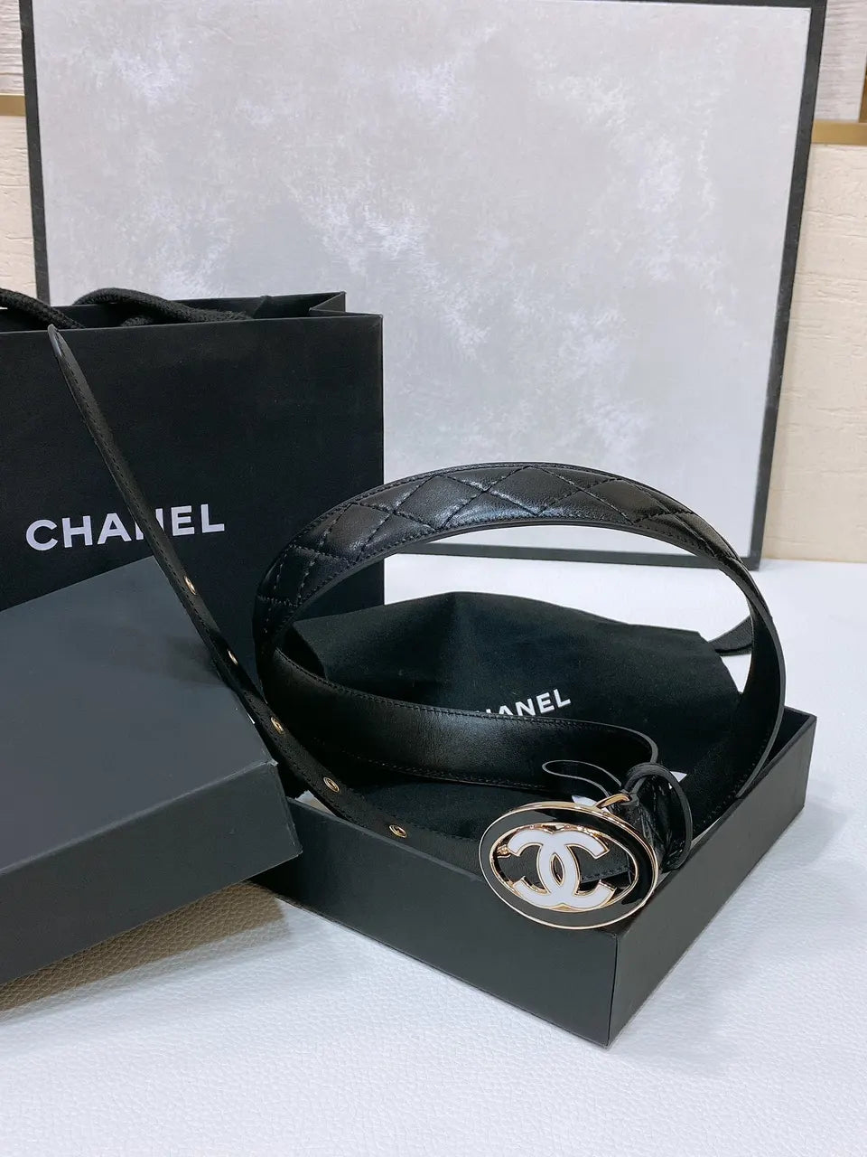 oval Chanel Quilted Black Leather Belt - Hình 4