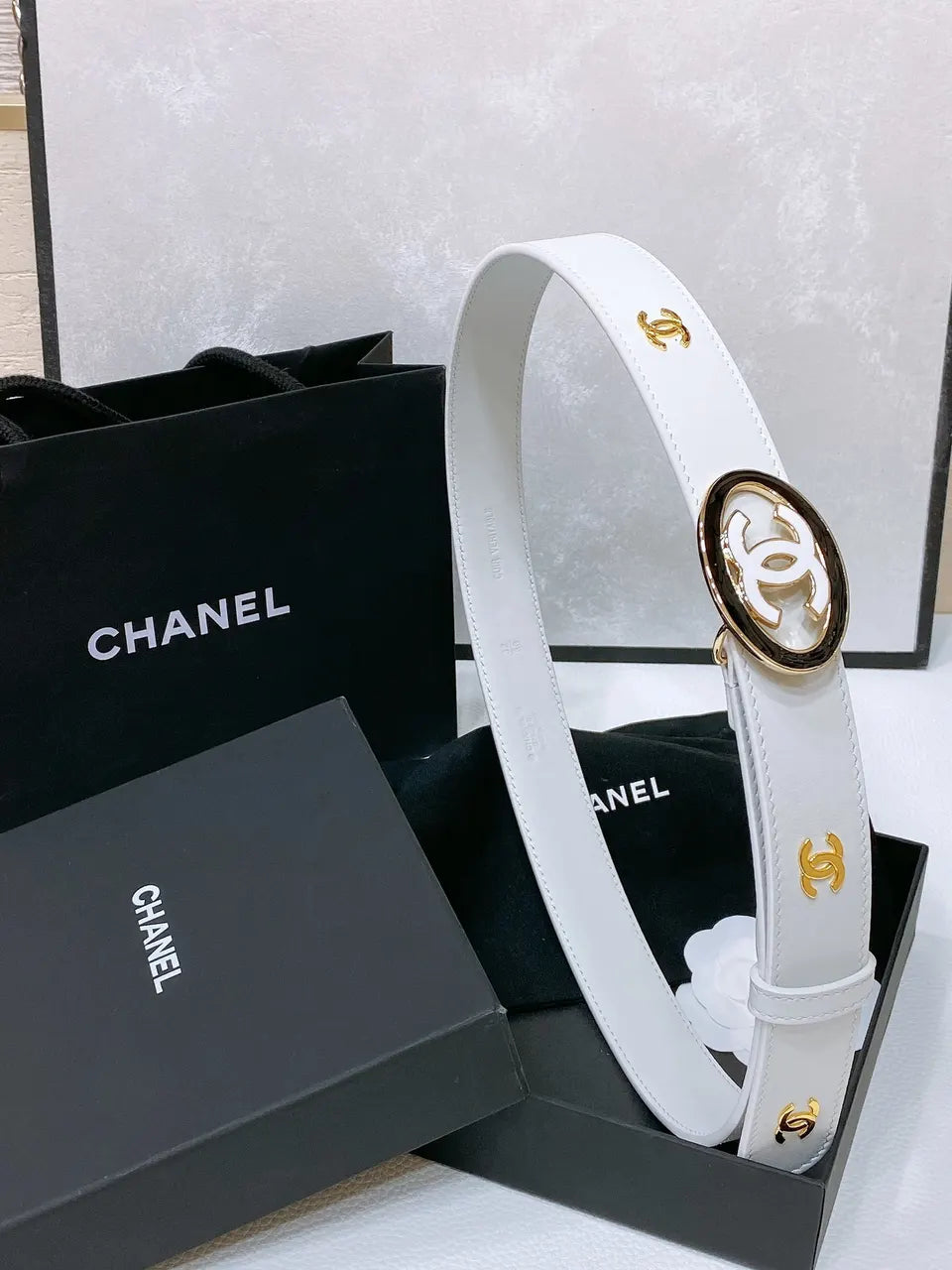 Chanel White Leather Belt gold