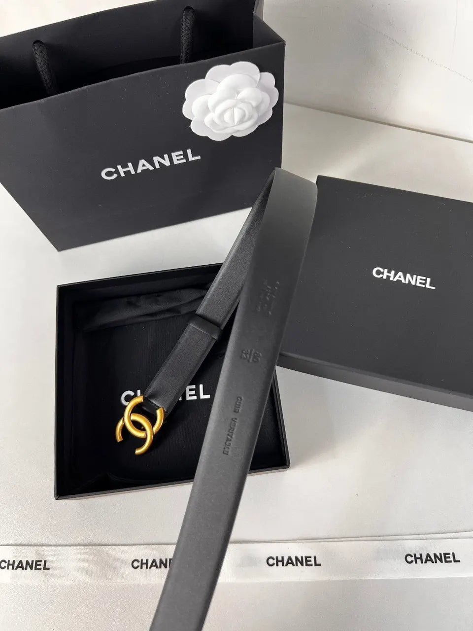 smooth Chanel Black Leather Gold CC Belt - Hình 5
