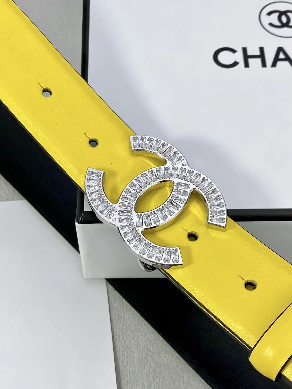 Chanel Yellow Leather Belt Rhinestone - Hình 6