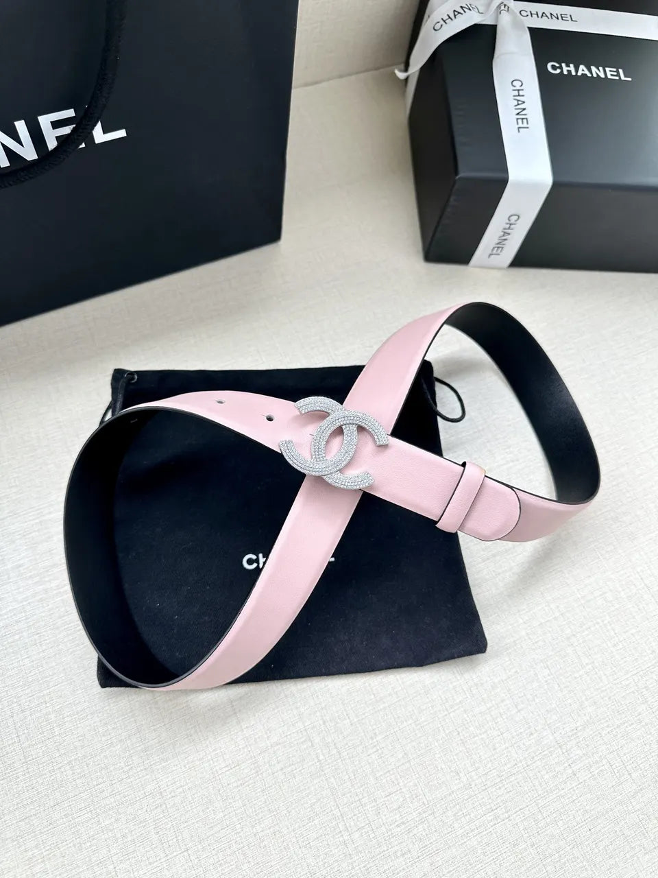 rhinestone Chanel Pink Leather Belt - Hình 9