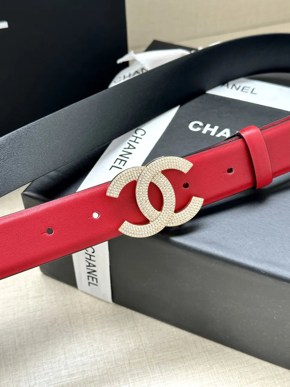Chanel Scarlet Red Leather Belt - Hình 3