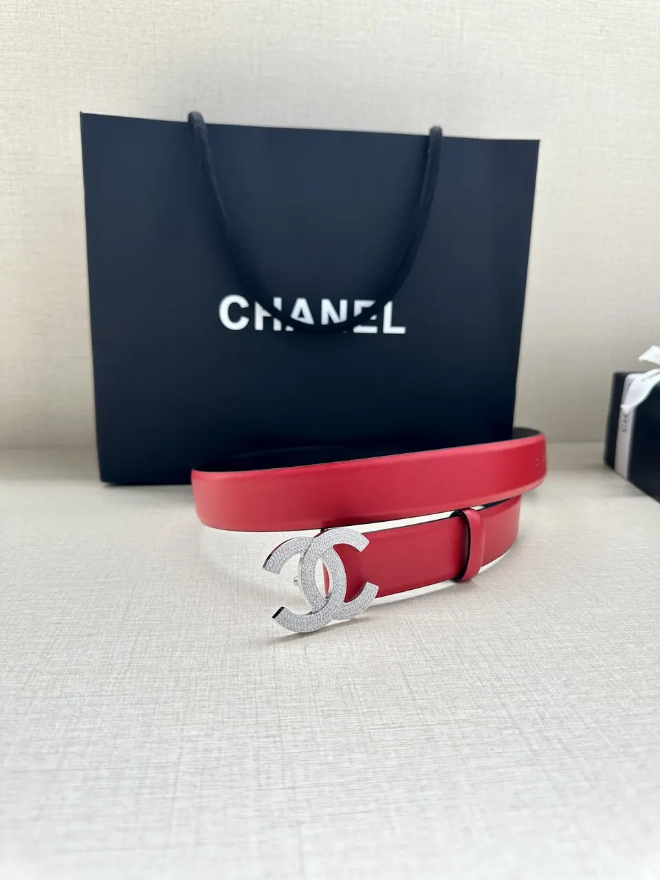 Chanel Scarlet Red Leather Belt - Hình 9