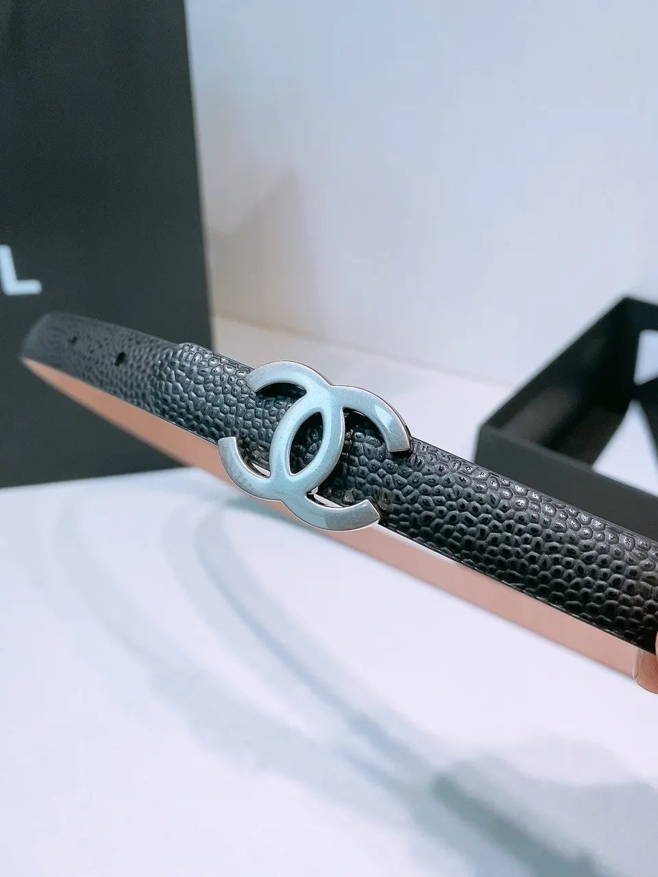Chanel Skinny Black Leather Belt - Hình 5