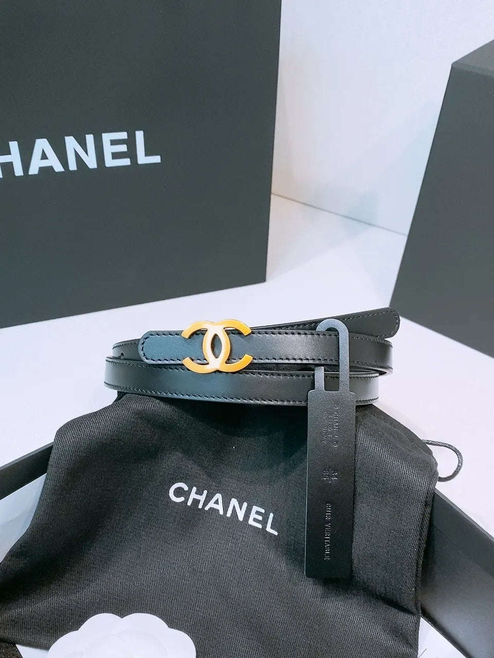 cc Chanel Black Leather Belt Gold - Hình 2