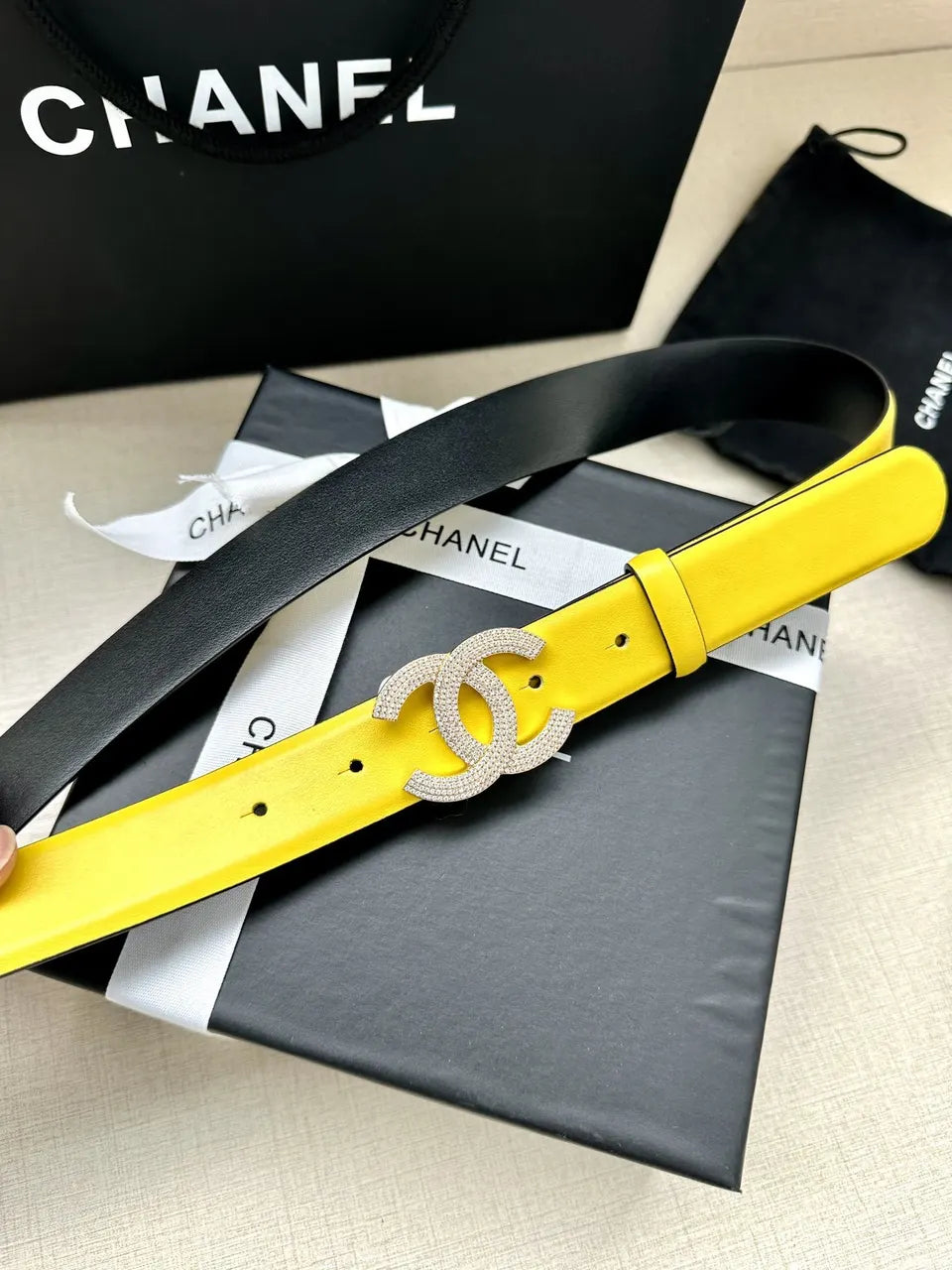 rhinestone Chanel Yellow Leather Belt - Hình 3