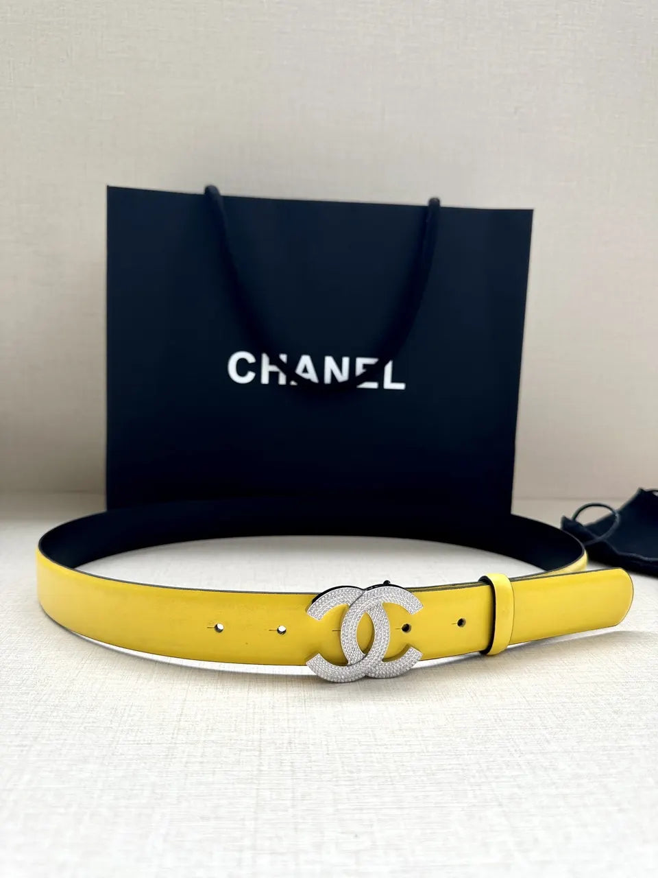 rhinestone Chanel Yellow Leather Belt - Hình 4