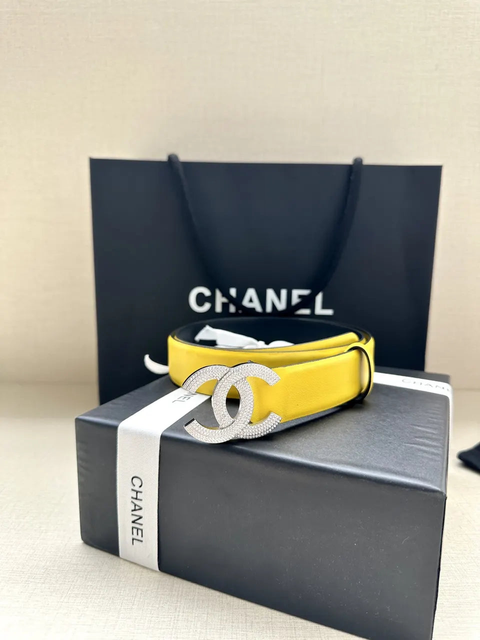 rhinestone Chanel Yellow Leather Belt - Hình 8
