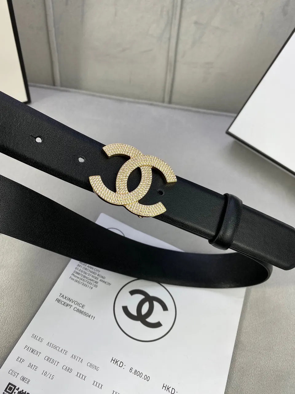 black leather Chanel Rhinestone CC Belt - Hình 3