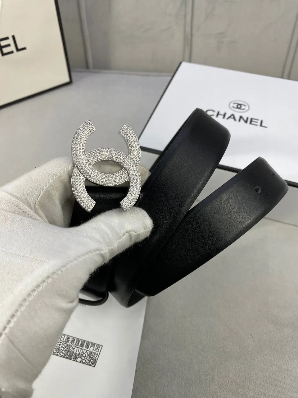 black leather Chanel Rhinestone CC Belt - Hình 5
