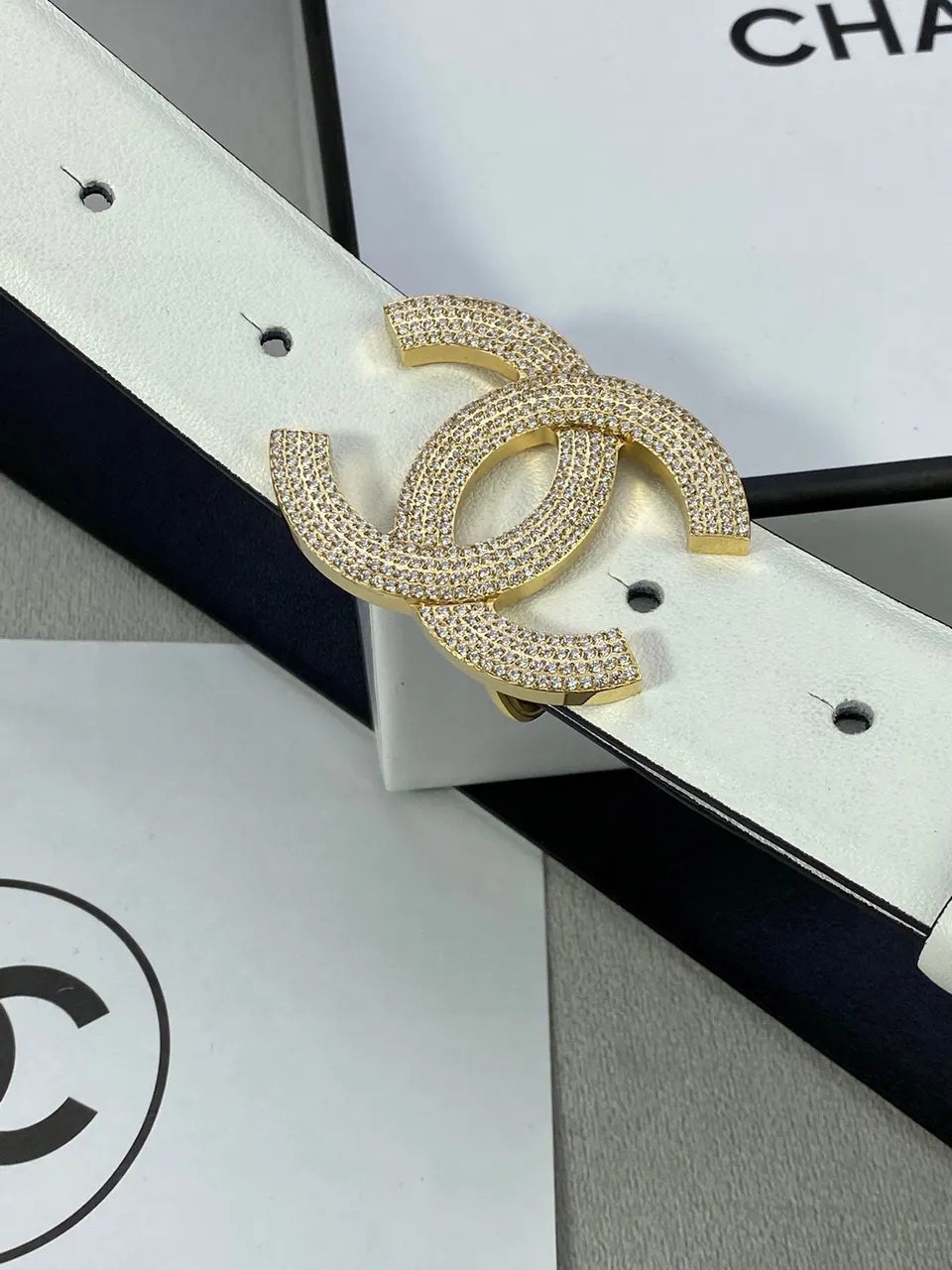 rhinestone Chanel White Leather Belt - Hình 5