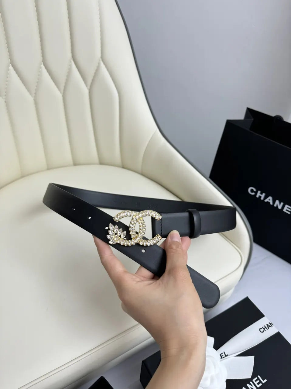 Chanel Black Leather Belt Crystal CC - Hình 3