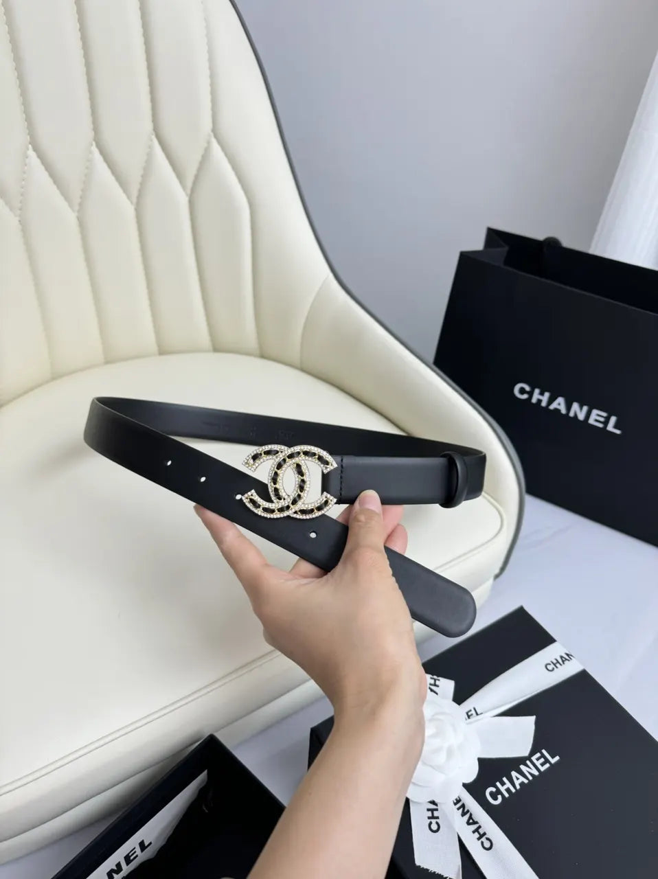 black Chanel Rhinestone CC Belt - Hình 3