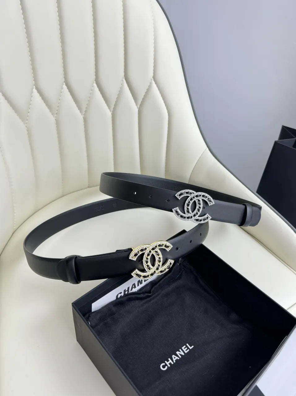 black Chanel Rhinestone CC Belt - Hình 9