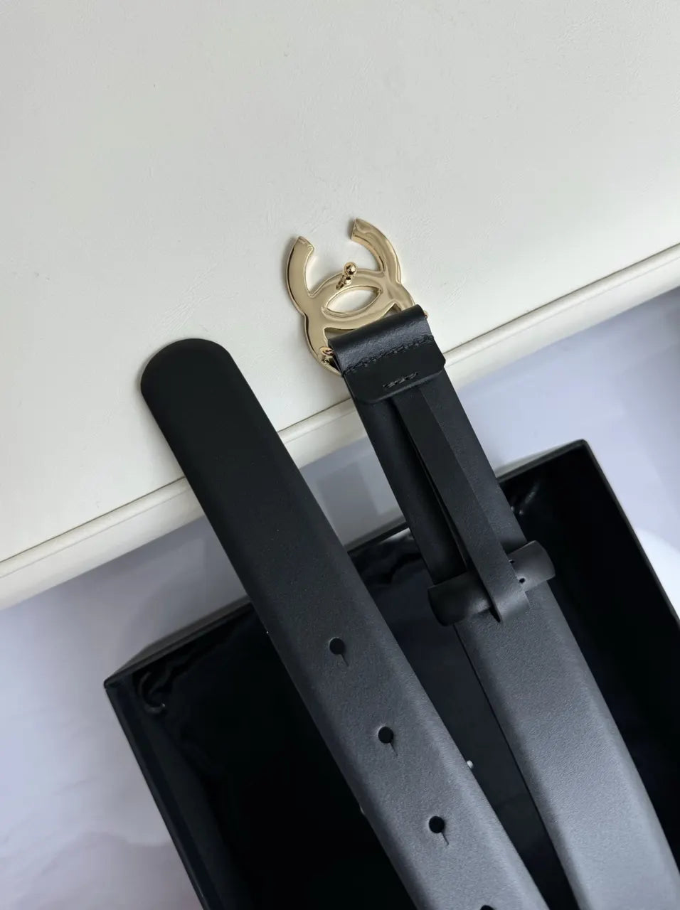 Chanel Crystal CC Black Belt - Hình 5